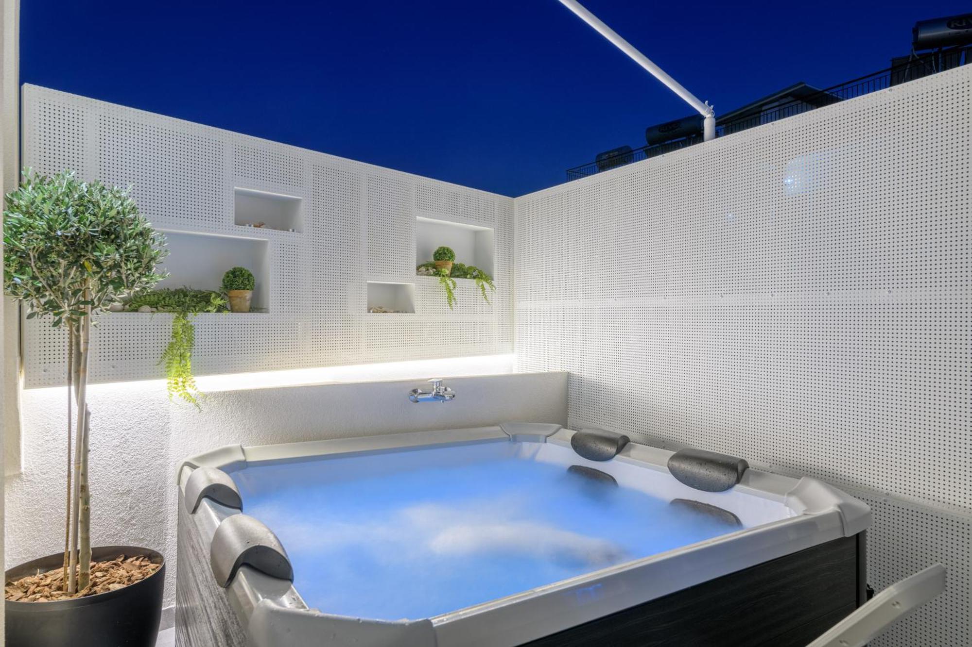 Central Sunny Loft With Plunge Pool Athen Eksteriør bilde